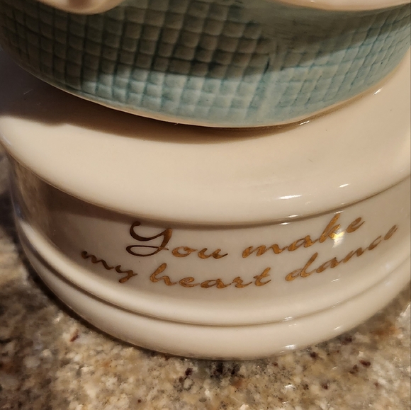 🩷GIFT IDEA...MUSIC BOX🩷LENOX🩷Angel Music Box.        NIB - Picture 4 of 7